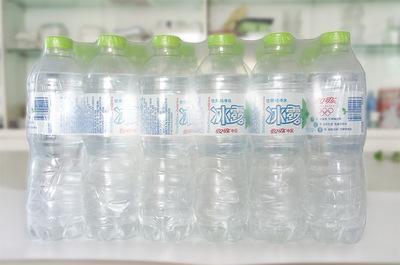 樸實之中的征服 低價洗牌飲用水市場